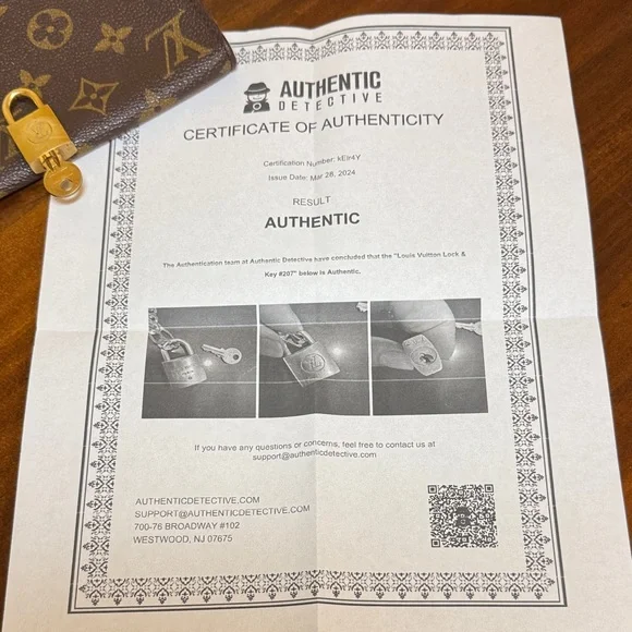 #207 Louis Vuitton Gold Lock and Key with COA - Picture 4 of 6